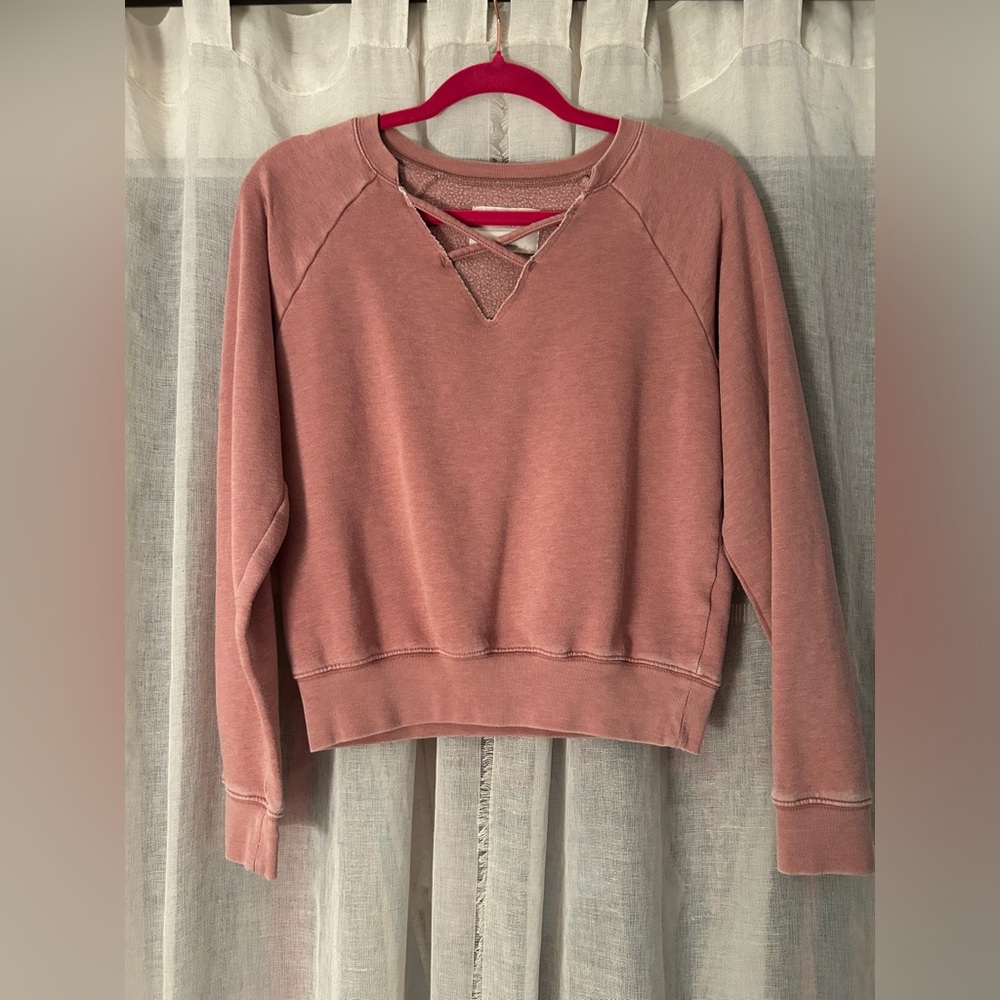 Aeropostale rose crewneck/long sleeve